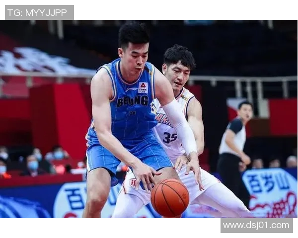 深圳篮球队强势领跑联赛积分榜以83分稳居第一位置